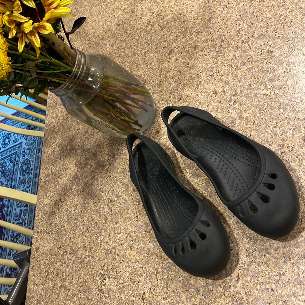 Crocs Black Sandals Women’s 11